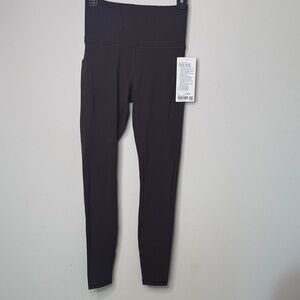 Lululemon Wunder Train HR Tight 28” with pockets